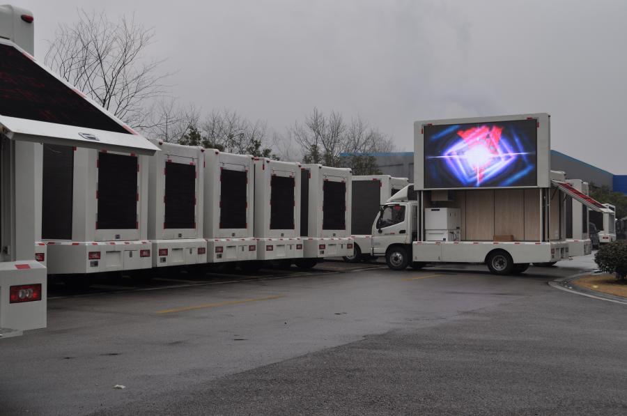 LED Advertising Truck-1