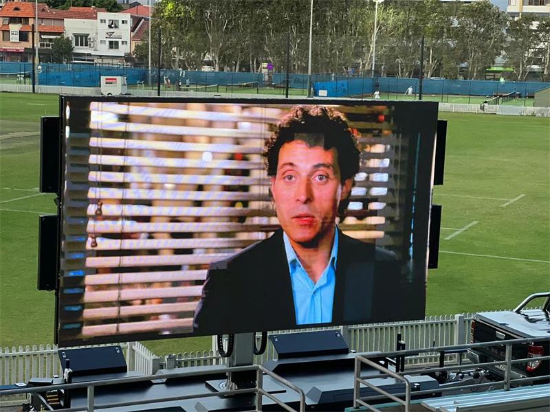 Los trailers con pantallas LED están surgiendo en los eventos deportivos-2