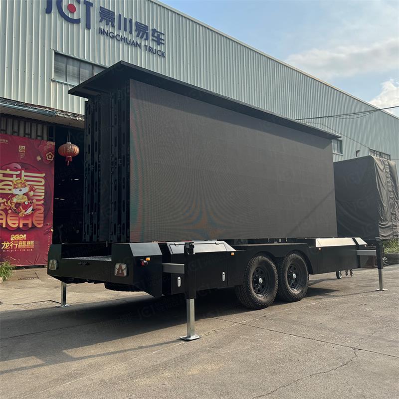 32sqm led screen trailer-1