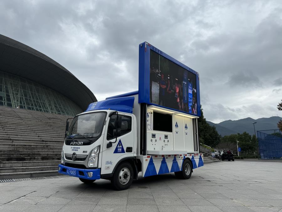 LED advertising propaganda truck-1