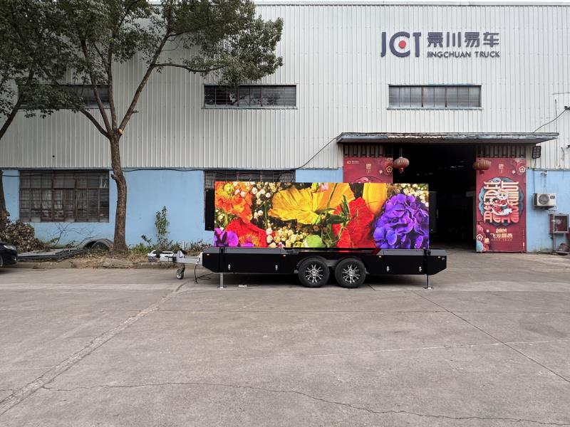 LED trailer-1